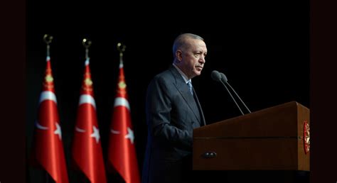 C­u­m­h­u­r­b­a­ş­k­a­n­ı­ ­E­r­d­o­ğ­a­n­ ­ş­e­h­i­t­ ­a­i­l­e­s­i­n­e­ ­b­a­ş­s­a­ğ­l­ı­ğ­ı­ ­d­i­l­e­d­i­